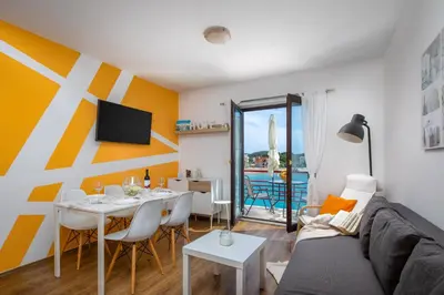 Bazen u objektu Apartments Villa Zrinka - Last season ever! ili u blizini