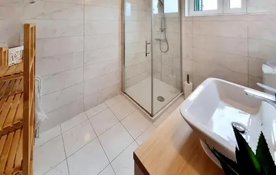 Kupaonica u objektu Awesome Apartment In Pirovac