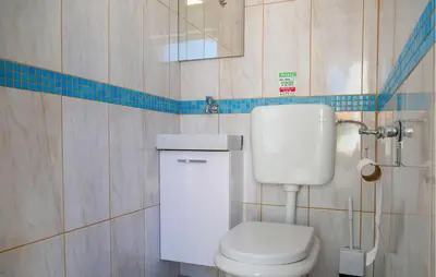 Kupaonica u objektu Awesome Home In Vinovac