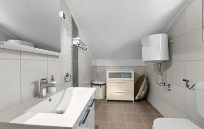 Kupaonica u objektu Stunning Home In Krkovic