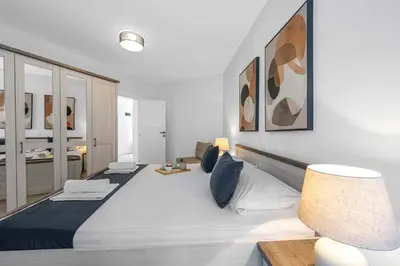 Krevet ili kreveti u jedinici u objektu Aquarius Apartments - Beachside with Heated Pool