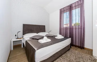 Krevet ili kreveti u jedinici u objektu Nice Apartment In Rogoznica With Sauna