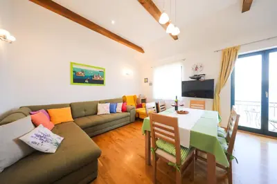 TV i/ili zabavni centar u objektu Apartment Milka with sea view
