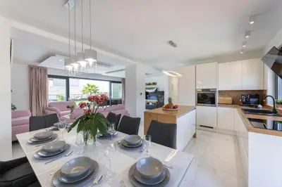 Kuhinja ili čajna kuhinja u objektu Villa Golden Shine-Primošten