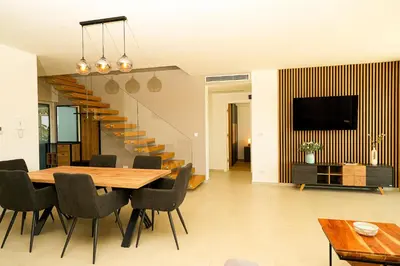 TV i/ili zabavni centar u objektu Primosten Hills North - Luxury Villa - Sea view