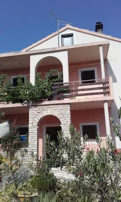 Zgrada u kojoj se nalazi apartman