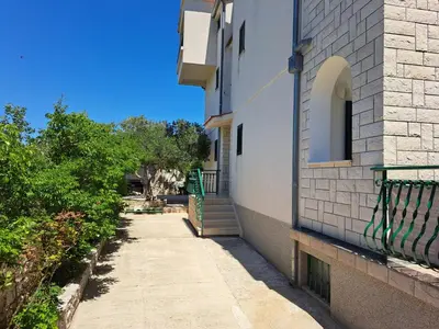 Zgrada u kojoj se nalazi apartman
