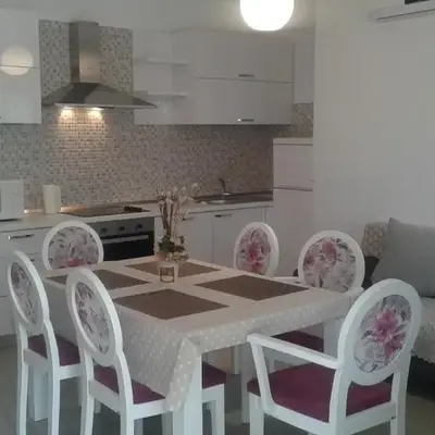 Apartments Milica