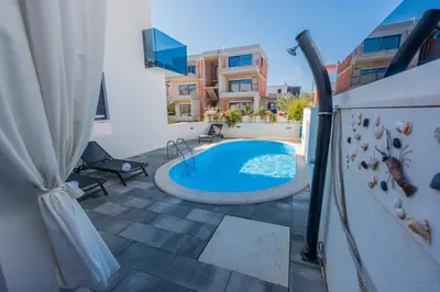 Bazen u objektu Villa Essenza - Mare ili u blizini