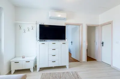 TV i/ili zabavni centar u objektu Apartman Ksenija kat