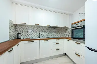 Kuhinja ili čajna kuhinja u objektu Apartman Ksenija kat