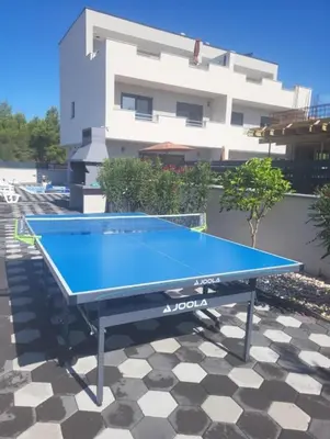 Stolni tenis u objektu VillaELIAS - heated pool - jacuzzi-10 persons-boat tours - Luxury ili u blizini