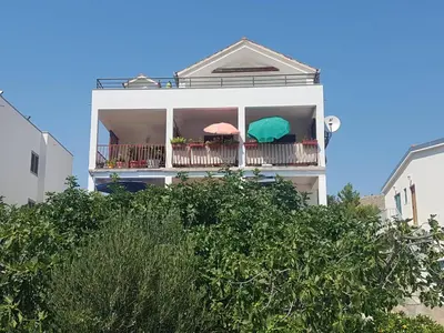 Zgrada u kojoj se nalazi apartman