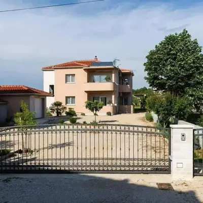 Apartmani Marina