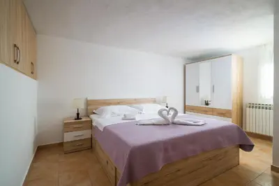 Krevet ili kreveti u jedinici u objektu MY DALMATIA - Villa Olea with private heated pool and sauna