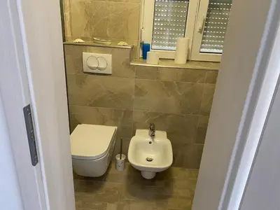 Kupaonica u objektu Oktobus