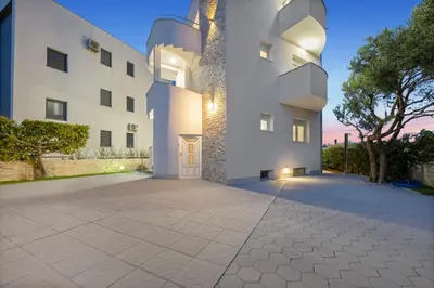 Zgrada u kojoj se nalazi apartman
