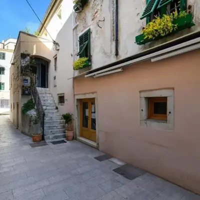 Apartments and rooms by the sea Sibenik - 23721