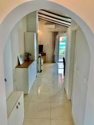 Tlocrt objekta Grebastica beachfront apartment