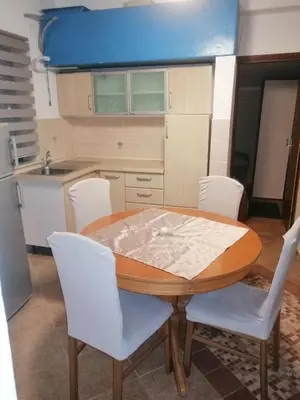 Kuhinja ili čajna kuhinja u objektu House Petra