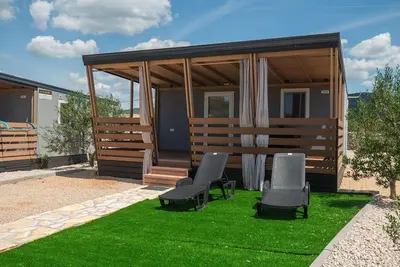 Vrt u objektu Mobile home Banovi dvori III
