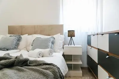Krevet ili kreveti u jedinici u objektu Modern,Stylish Exclusive Villa with Pool&Jacuzzi