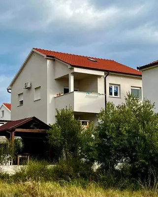 Zgrada u kojoj se nalazi apartman