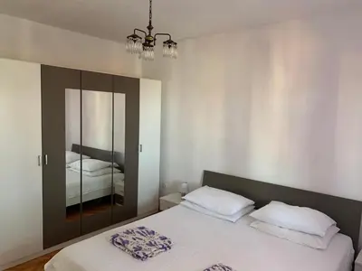 Krevet ili kreveti u jedinici u objektu Apartments with parking space Rogoznica - 23796