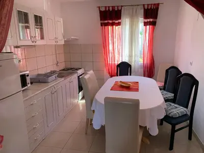 Kuhinja ili čajna kuhinja u objektu Apartments with parking space Rogoznica - 23796