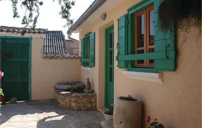 Zgrada u kojoj se nalazi vikendica