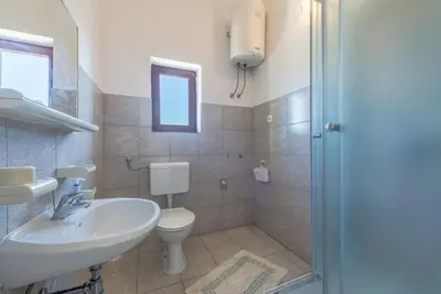 Kupaonica u objektu Apartments Pleadin
