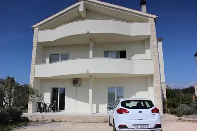 Zgrada u kojoj se nalazi apartman