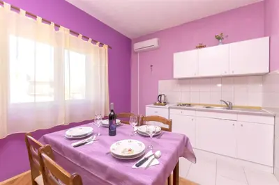 Kuhinja ili čajna kuhinja u objektu Apartments Albina