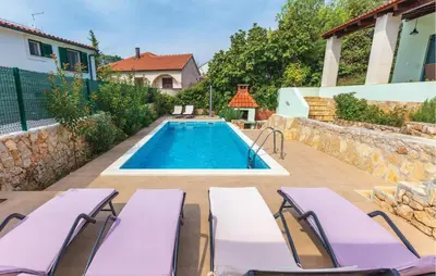 Bazen u objektu Amazing Home In Razanj ili u blizini