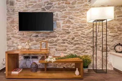 TV i/ili zabavni centar u objektu Luxury Villa Finessa Skradin 2 with heated pool, jacuzzi and sauna