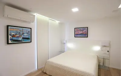 Krevet ili kreveti u jedinici u objektu 2 Bedroom Awesome Apartment In Murter