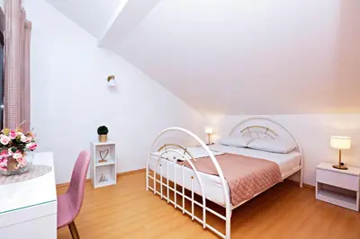 Krevet ili kreveti u jedinici u objektu Apartments with parking space Jadrija, Sibenik - 23947