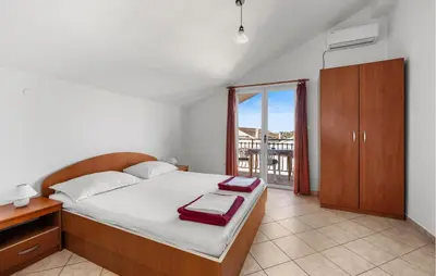 Krevet ili kreveti u jedinici u objektu Stunning Apartment In Grebastica