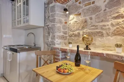 Kuhinja ili čajna kuhinja u objektu Apartman Sun 2
