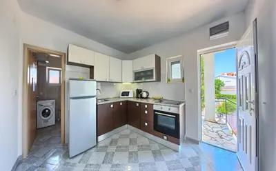 Kuhinja ili čajna kuhinja u objektu Apartments CVITA Holiday