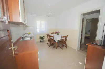 Kuhinja ili čajna kuhinja u objektu Apartment Karla