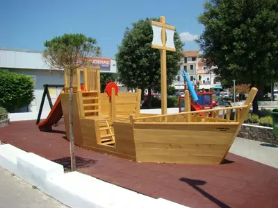 Dječje igralište u objektu Apartments Pinus