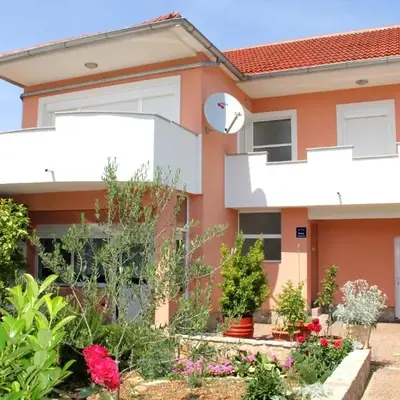 Apartment Bura