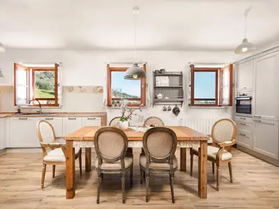 Kuhinja ili čajna kuhinja u objektu Lavanda Mansion