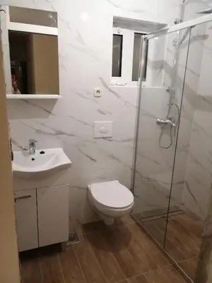 Kupaonica u objektu LARAGLORIa