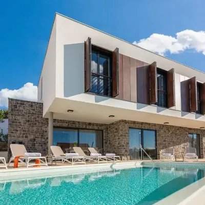 Villa Aurora