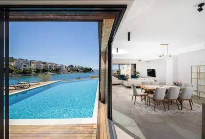Bazen u objektu Figs and Olives Villas ili u blizini