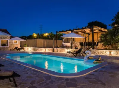 Bazen u objektu Holiday Home Rider ili u blizini