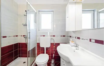 Kupaonica u objektu Beautiful Apartment In Zaton With Wifi