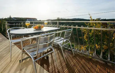 Balkon ili terasa u objektu Lovely Apartment In Jezera With Wifi